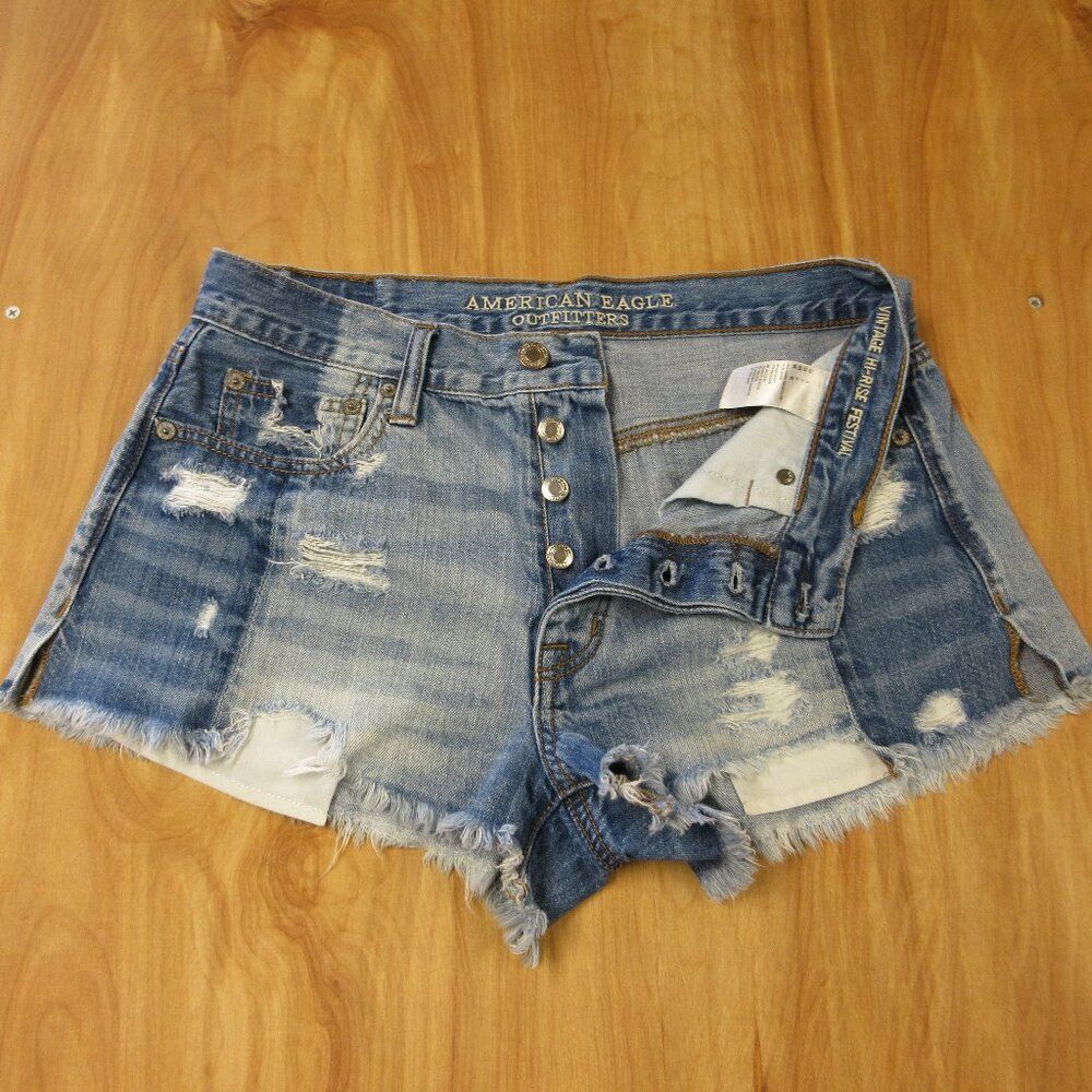AMERICAN EAGLE Hi-Rise Festival Jean Shorts Sz 6 Frayed Hem Ripped Denim Jorts - Picture 2 of 15